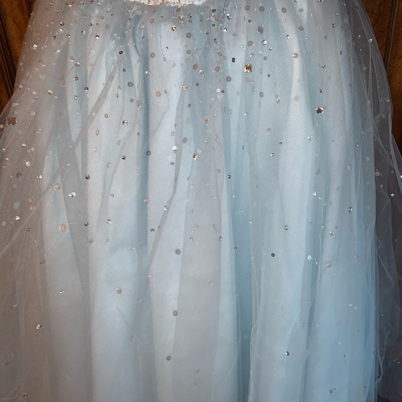 Mori Lee Gown (prom, sweet 16) - Picture 3 of 13